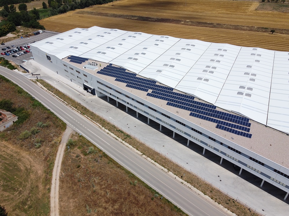 Opengy impulsa la competitividad del sector logístico realizando la instalación de autoconsumo solar fotovoltaico para ICP Logística